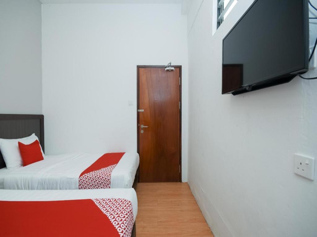 Oyo 1111 Harmony Stay Miri Eksteriør bilde