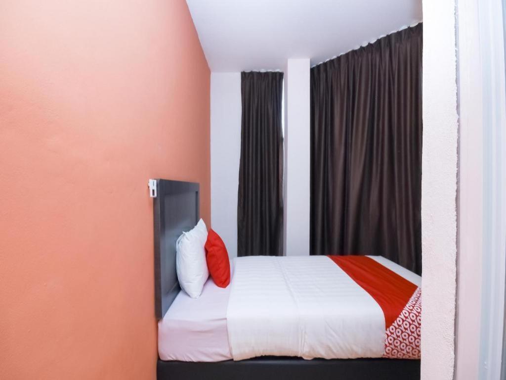 Oyo 1111 Harmony Stay Miri Eksteriør bilde