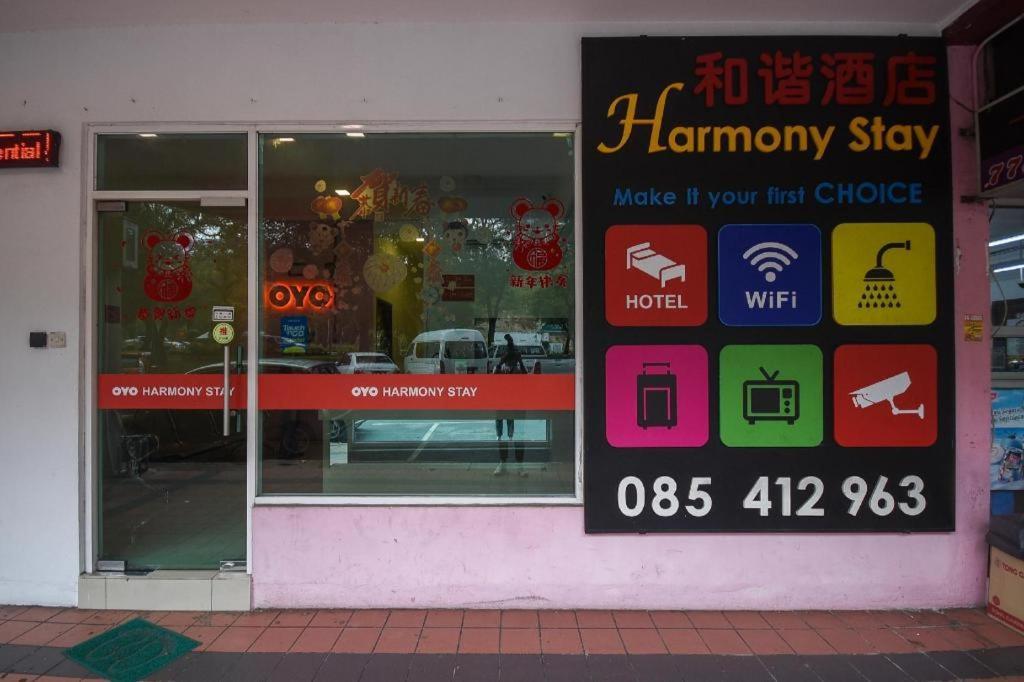 Oyo 1111 Harmony Stay Miri Eksteriør bilde
