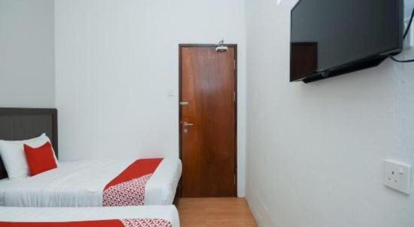 Oyo 1111 Harmony Stay Miri Eksteriør bilde