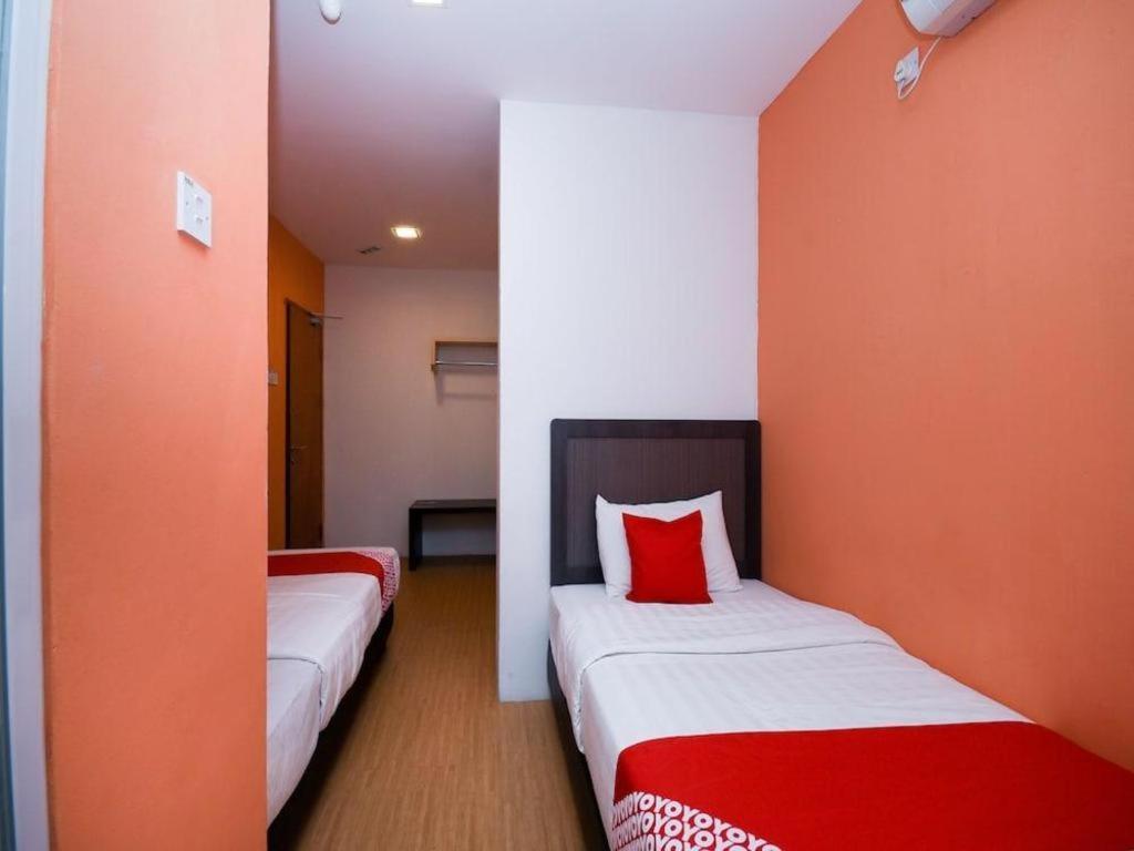 Oyo 1111 Harmony Stay Miri Eksteriør bilde